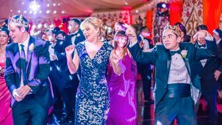 <i>The Real O’Neals</i> take each other to prom